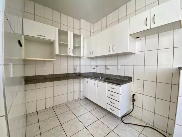 Apartamento à venda com 3 quartos, 75m² - Foto 14