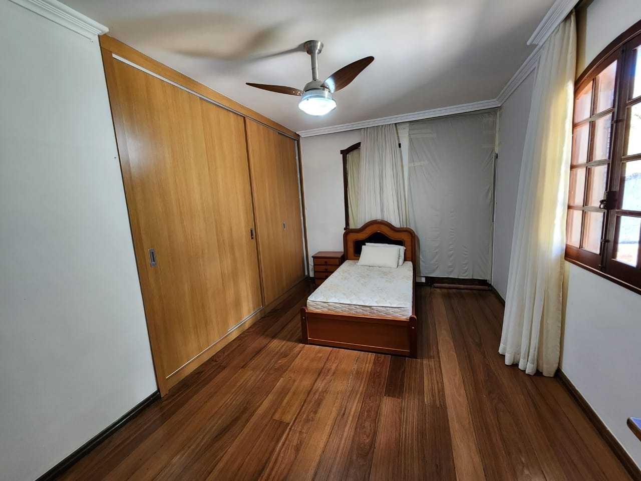 Casa à venda com 5 quartos, 384m² - Foto 7