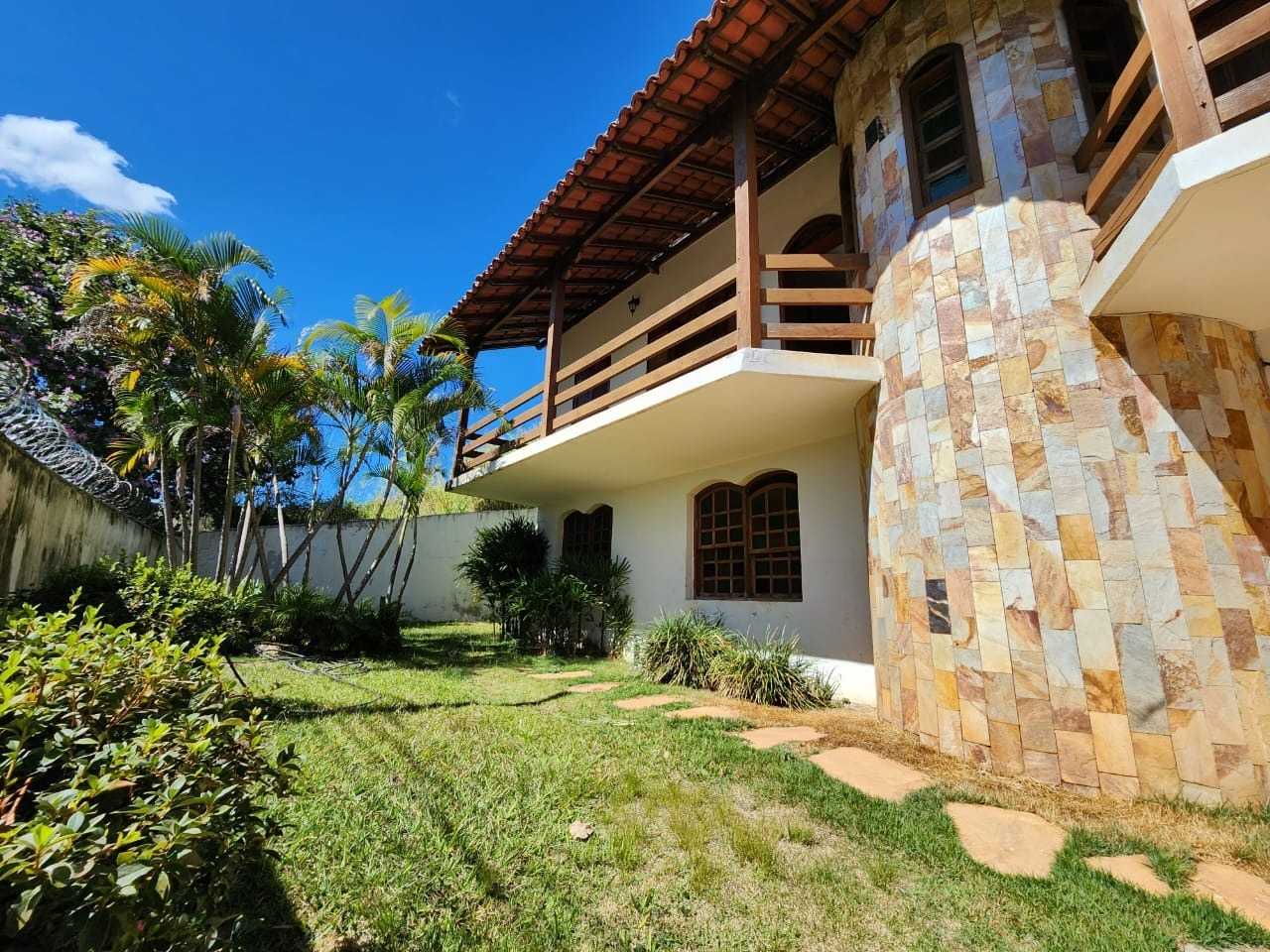 Casa à venda com 5 quartos, 384m² - Foto 2