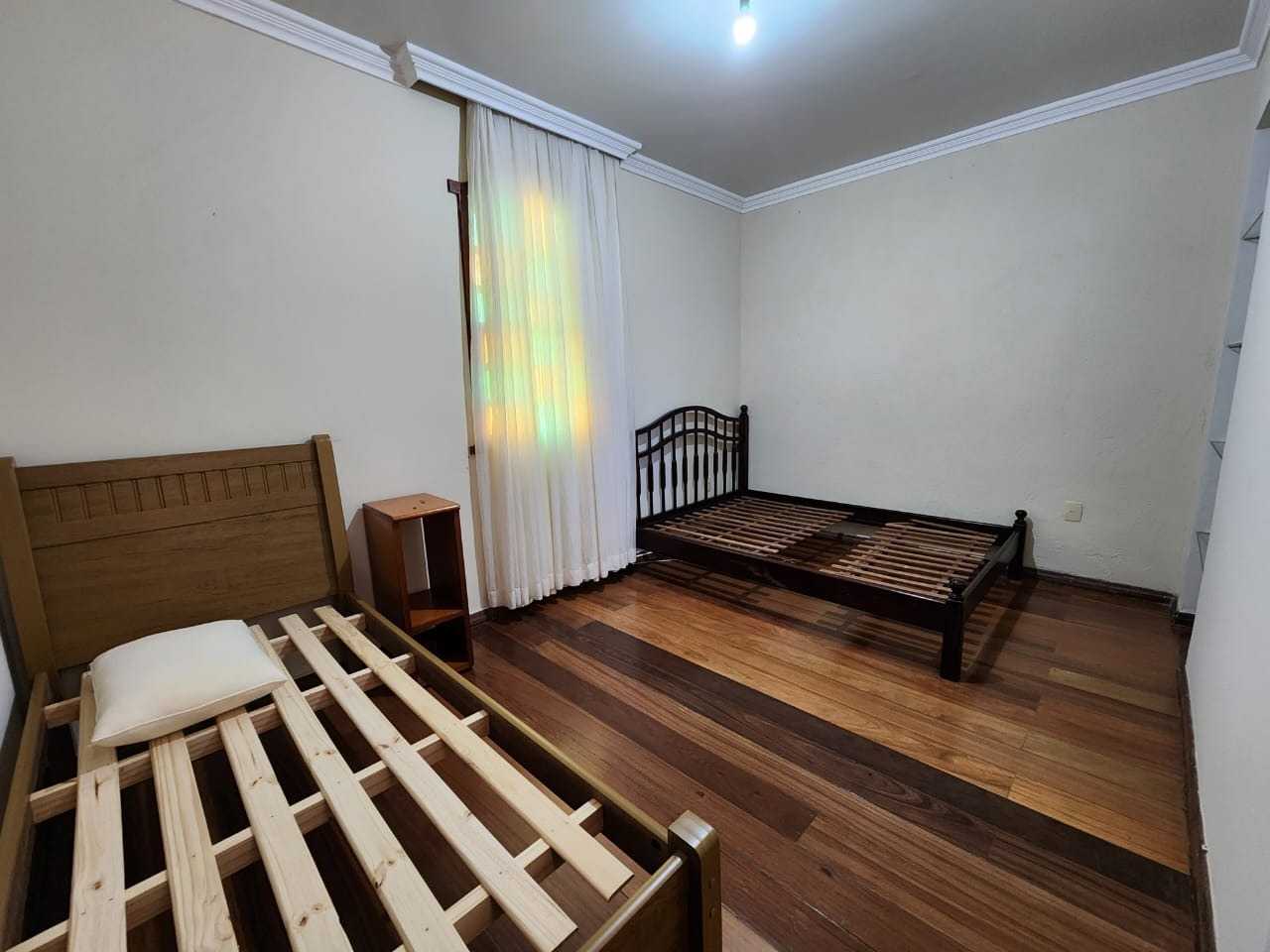 Casa à venda com 5 quartos, 384m² - Foto 14