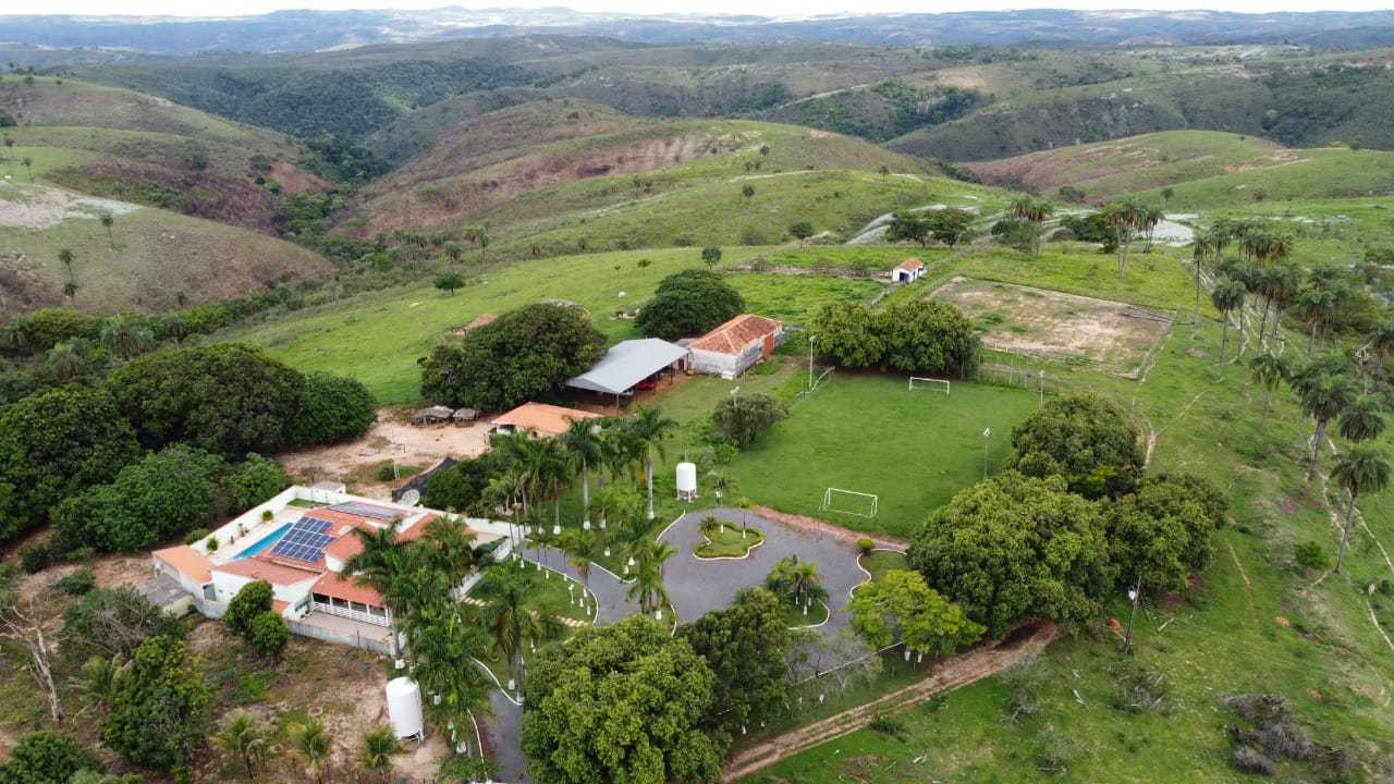 Chácara à venda com 4 quartos, 7180000m² - Foto 1