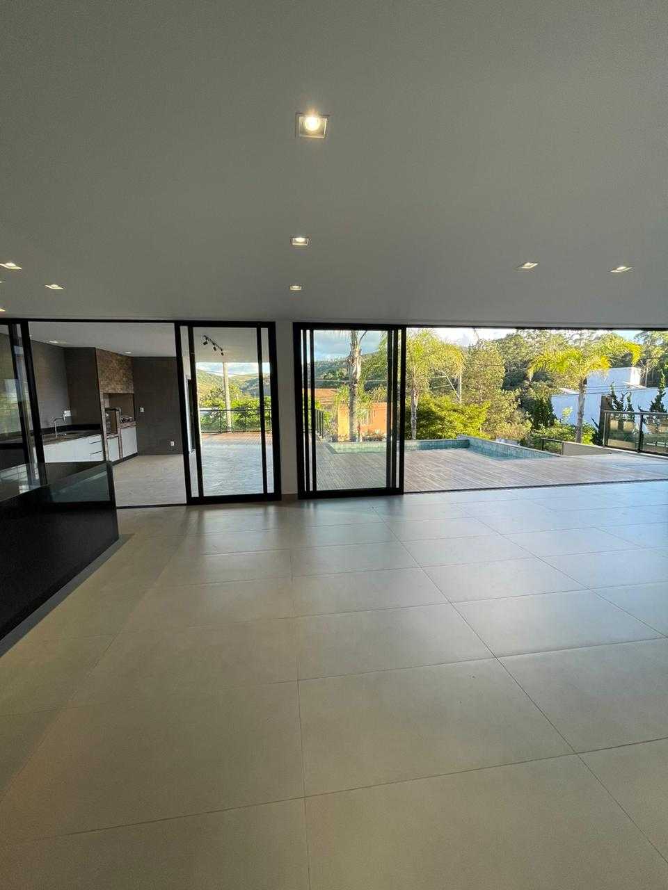 Casa de Condomínio à venda com 4 quartos, 420m² - Foto 5