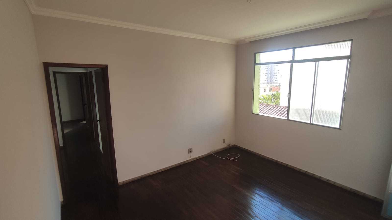 Apartamento à venda com 3 quartos, 95m² - Foto 1