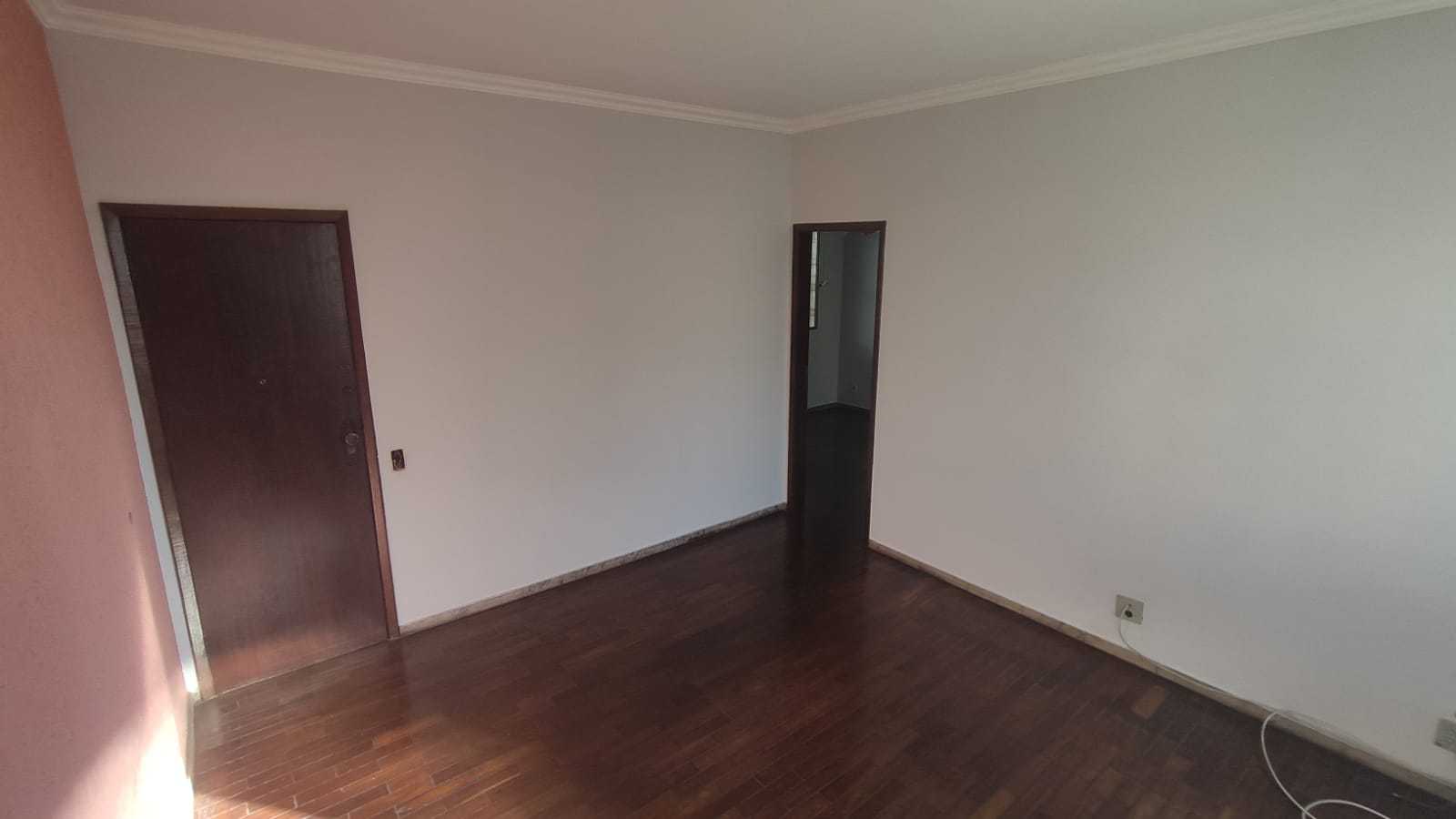 Apartamento à venda com 3 quartos, 95m² - Foto 2