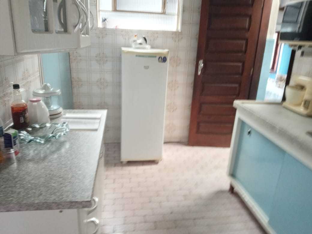 Casa à venda com 3 quartos, 300m² - Foto 18