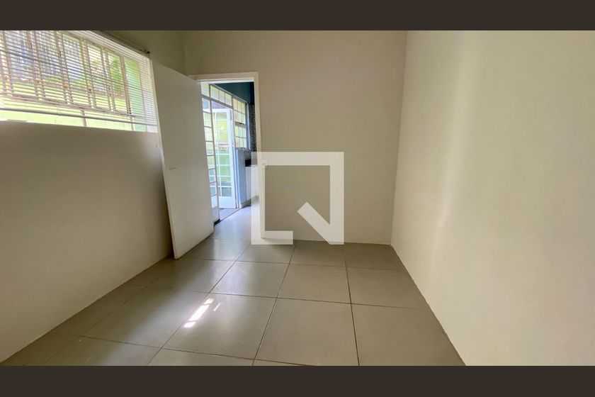 Apartamento à venda com 3 quartos, 180m² - Foto 8