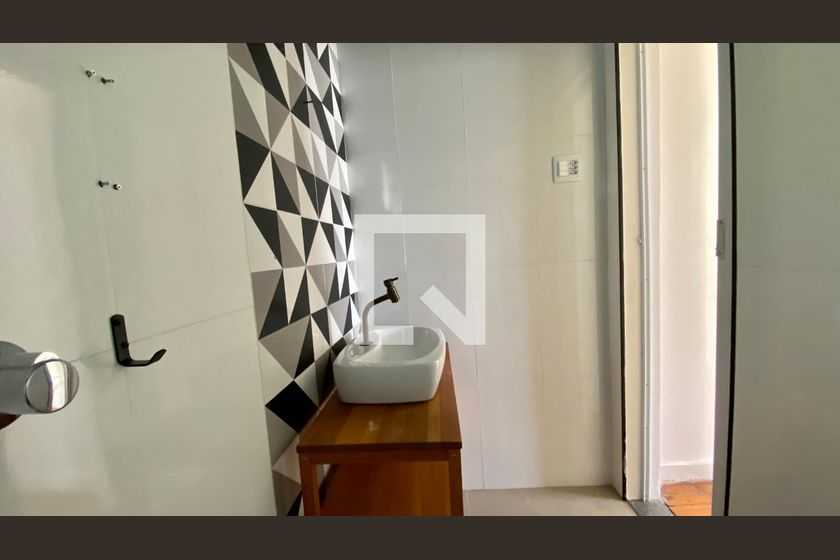 Apartamento à venda com 3 quartos, 180m² - Foto 13