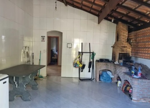 Chácara à venda com 3 quartos, 110m² - Foto 1