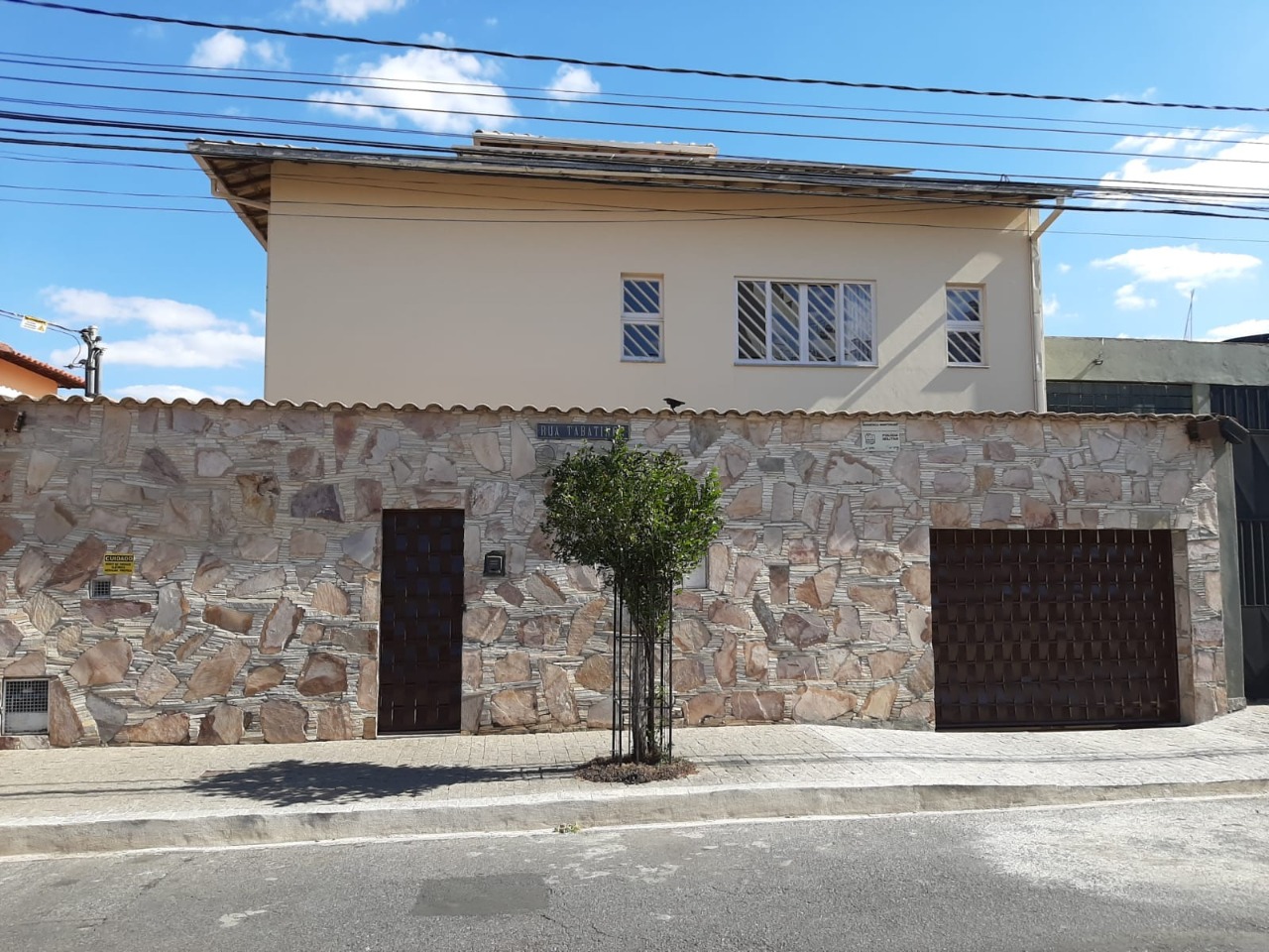 Casa à venda com 5 quartos, 408m² - Foto 2