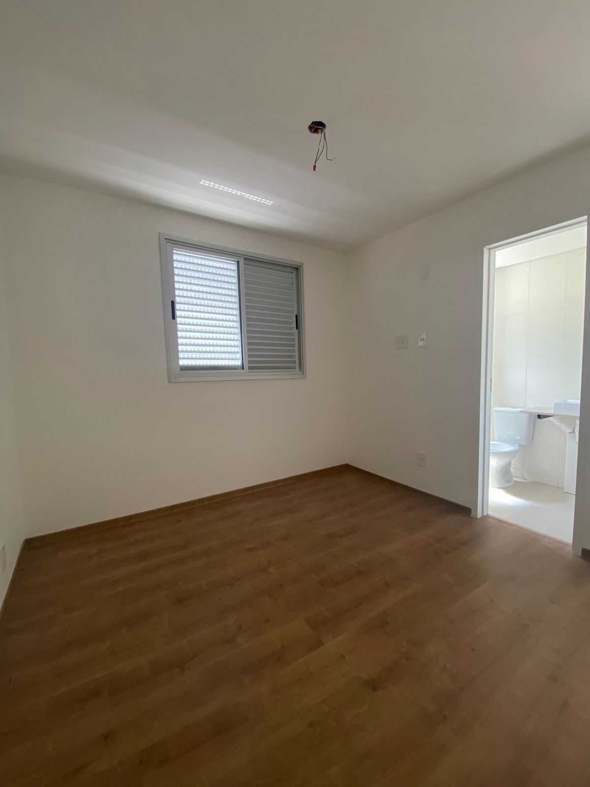 Apartamento à venda com 3 quartos, 79m² - Foto 4