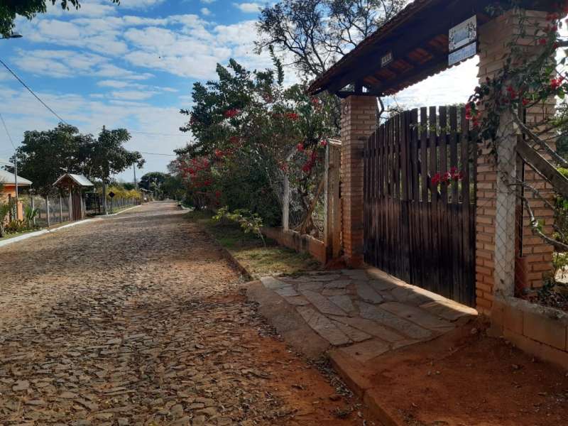 Casa de Condomínio à venda com 2 quartos, 1000m² - Foto 2