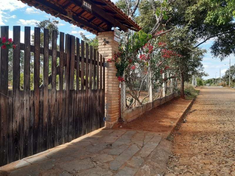 Casa de Condomínio à venda com 2 quartos, 1000m² - Foto 3