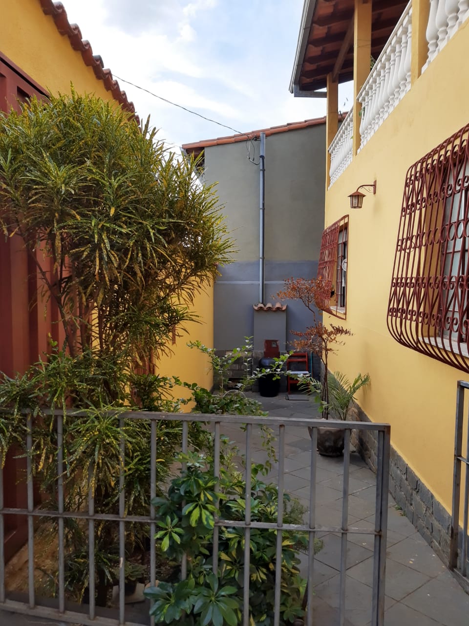 Casa à venda com 5 quartos, 200m² - Foto 17