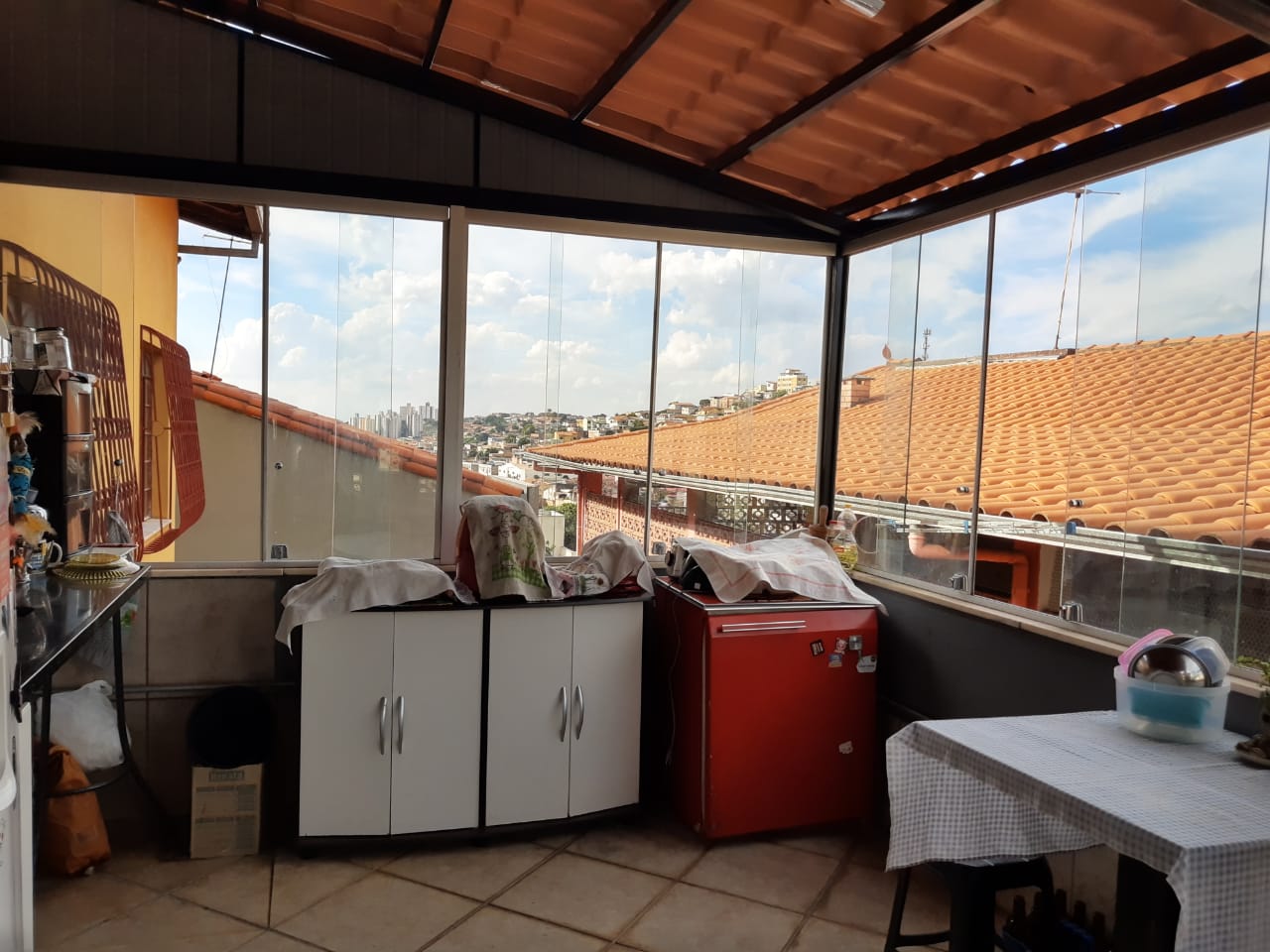 Casa à venda com 5 quartos, 200m² - Foto 14