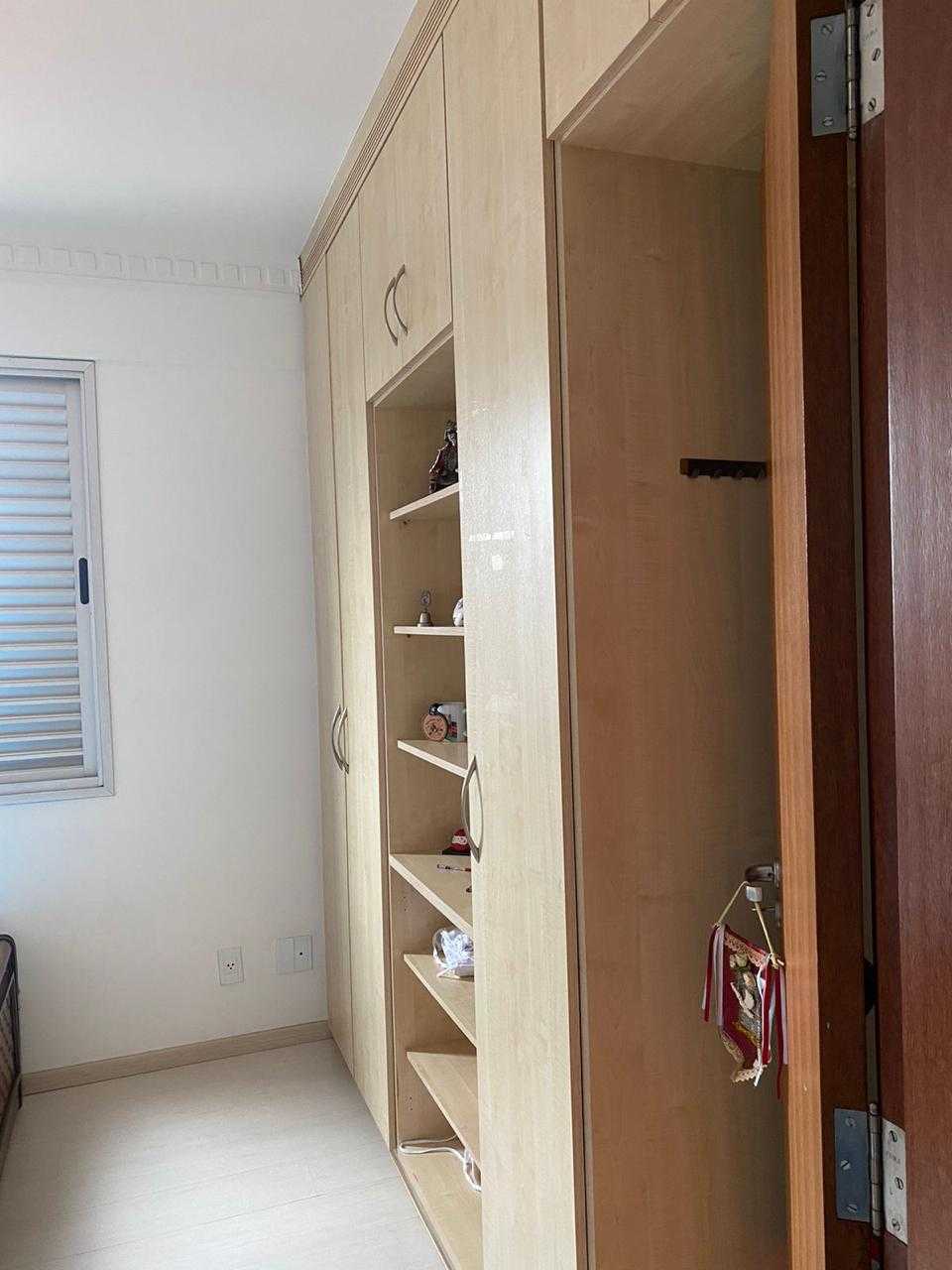 Apartamento à venda com 4 quartos, 140m² - Foto 4