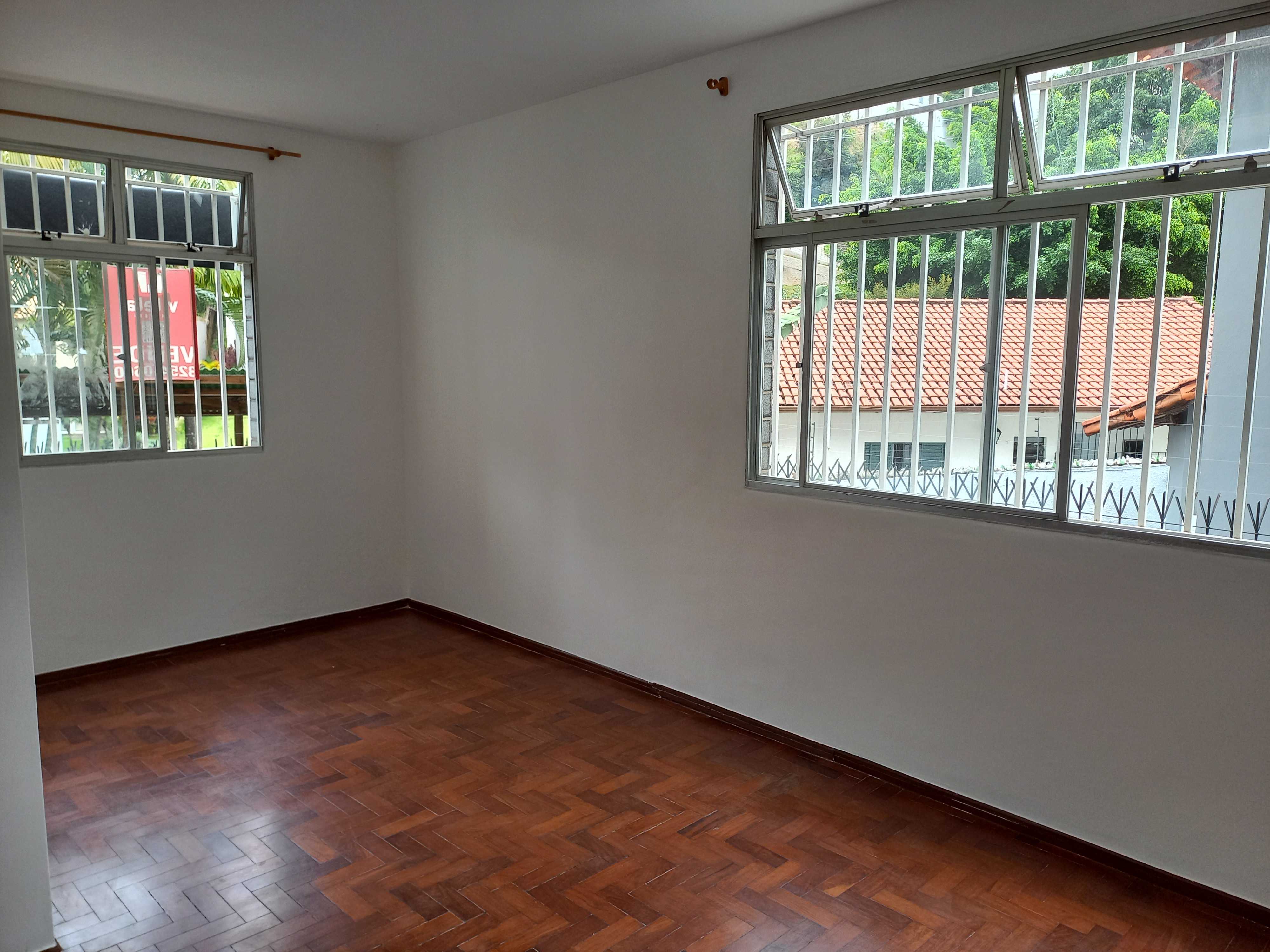 Apartamento à venda com 2 quartos, 75m² - Foto 3