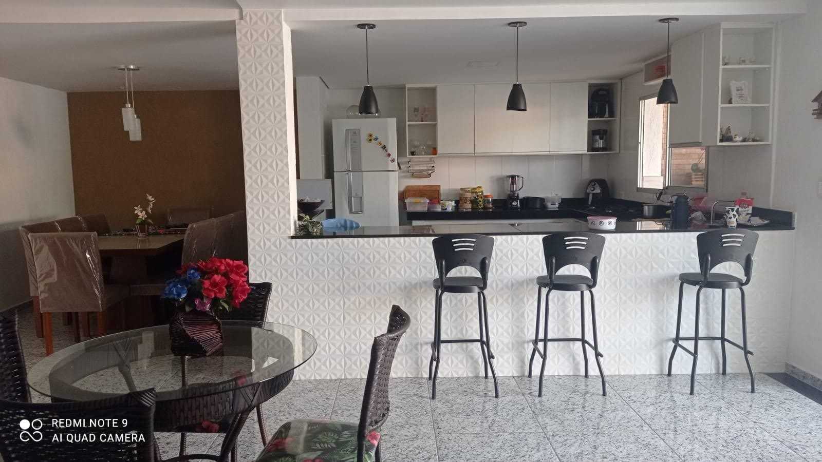 Casa à venda com 3 quartos, 250m² - Foto 6