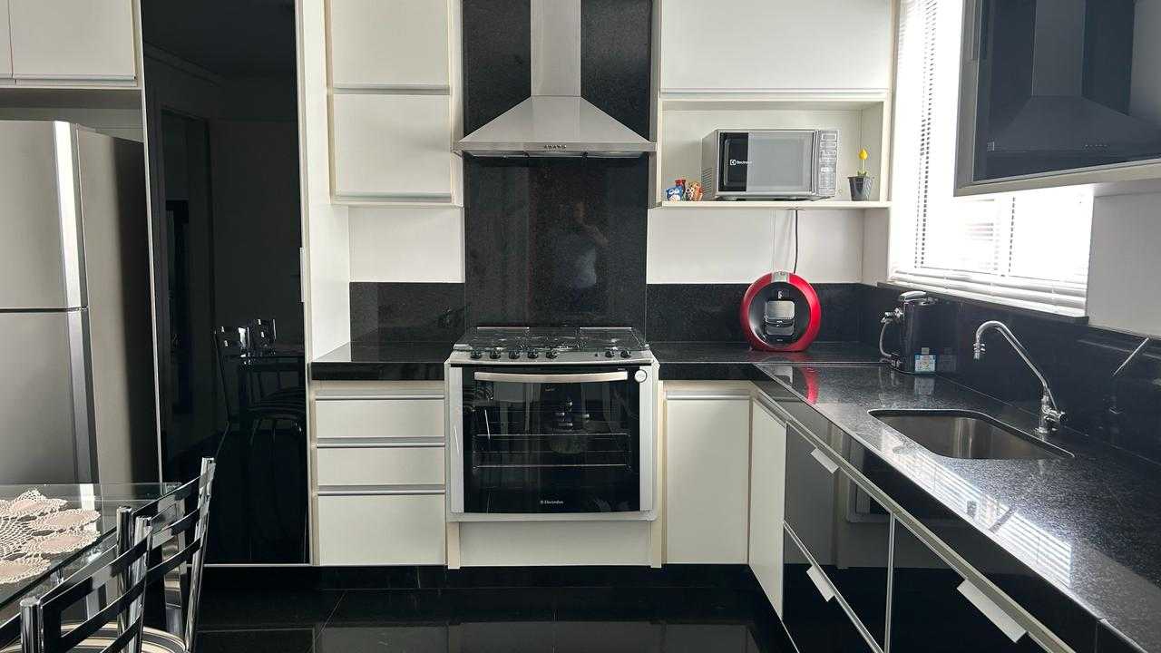 Apartamento à venda com 4 quartos, 147m² - Foto 10