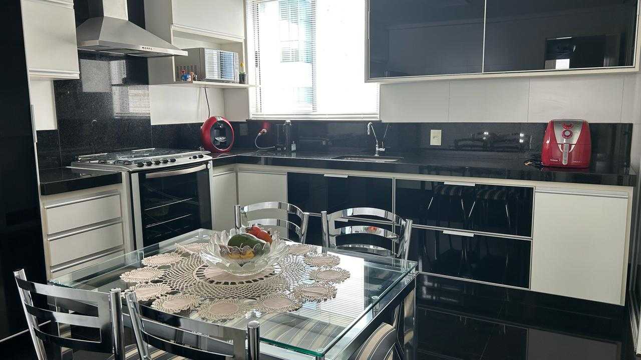 Apartamento à venda com 4 quartos, 147m² - Foto 9