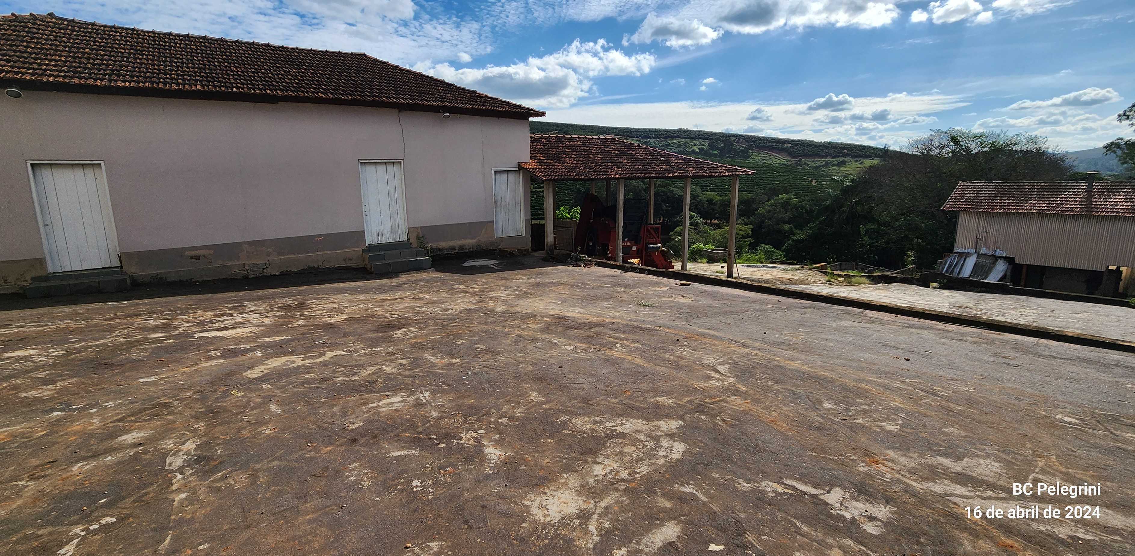 Chácara à venda com 4 quartos, 1140000m² - Foto 16