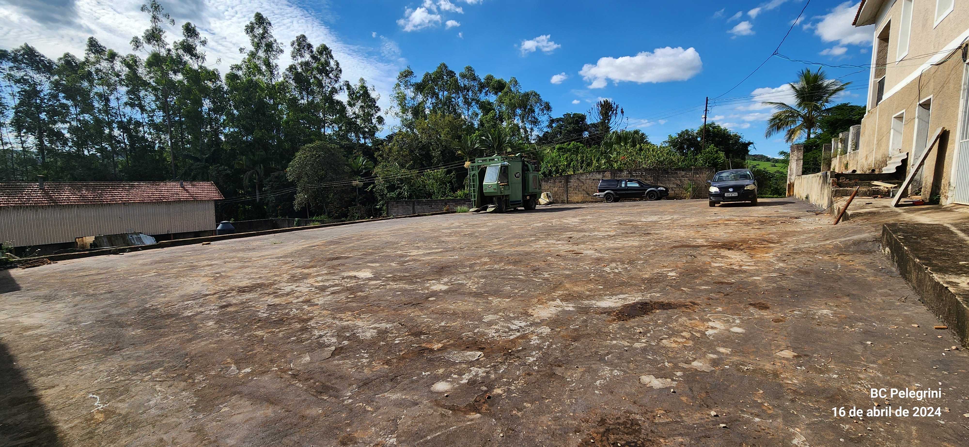 Chácara à venda com 4 quartos, 1140000m² - Foto 17