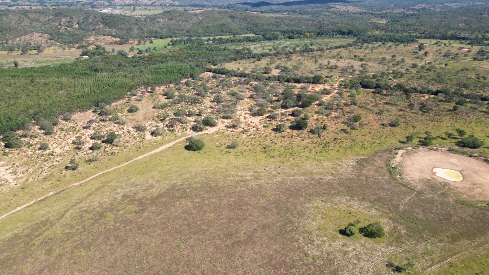 Chácara à venda com 4 quartos, 8130000m² - Foto 6