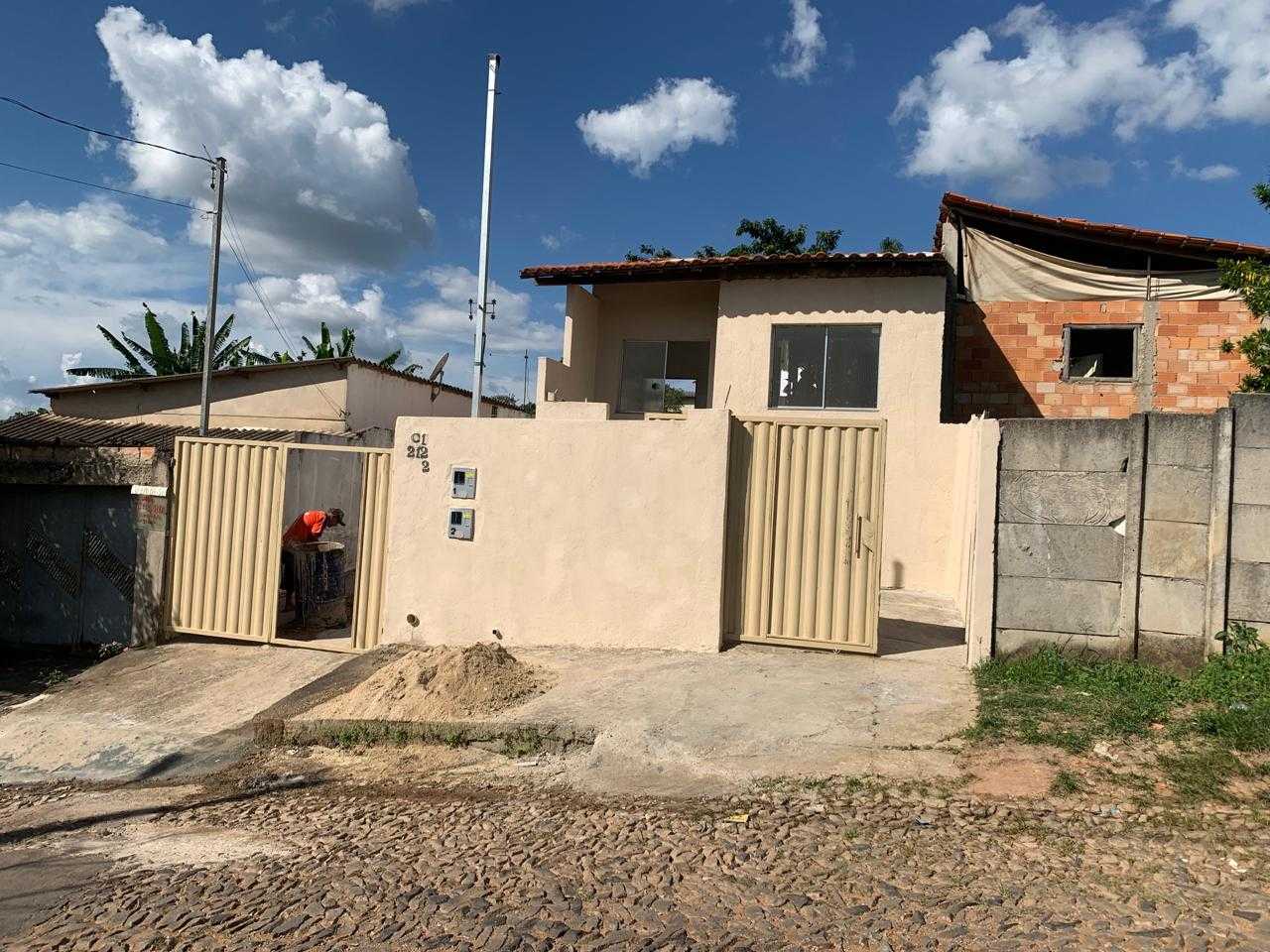 Casa à venda com 2 quartos, 50m² - Foto 1