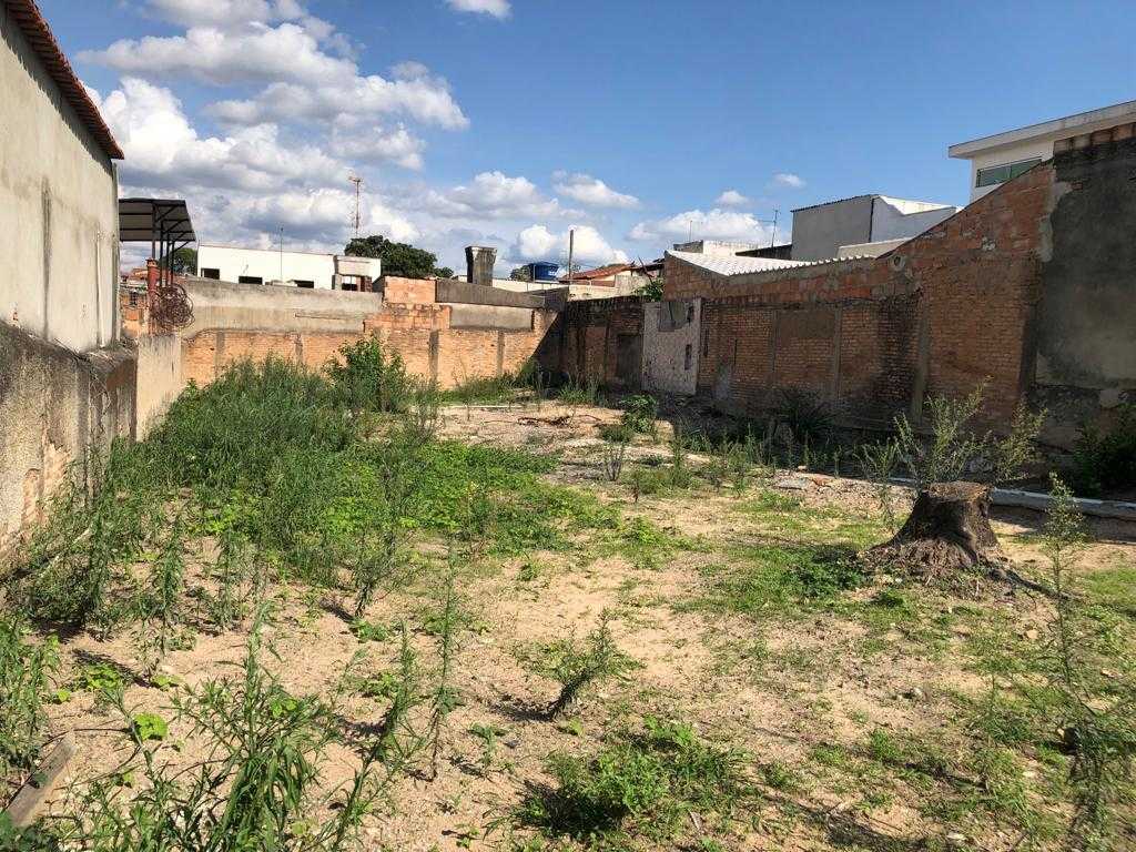 Terreno à venda, 360m² - Foto 7