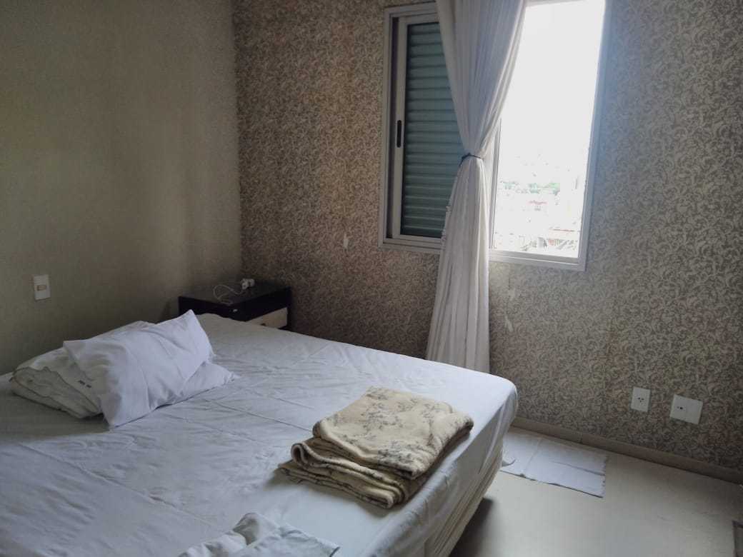 Apartamento à venda com 4 quartos, 140m² - Foto 19