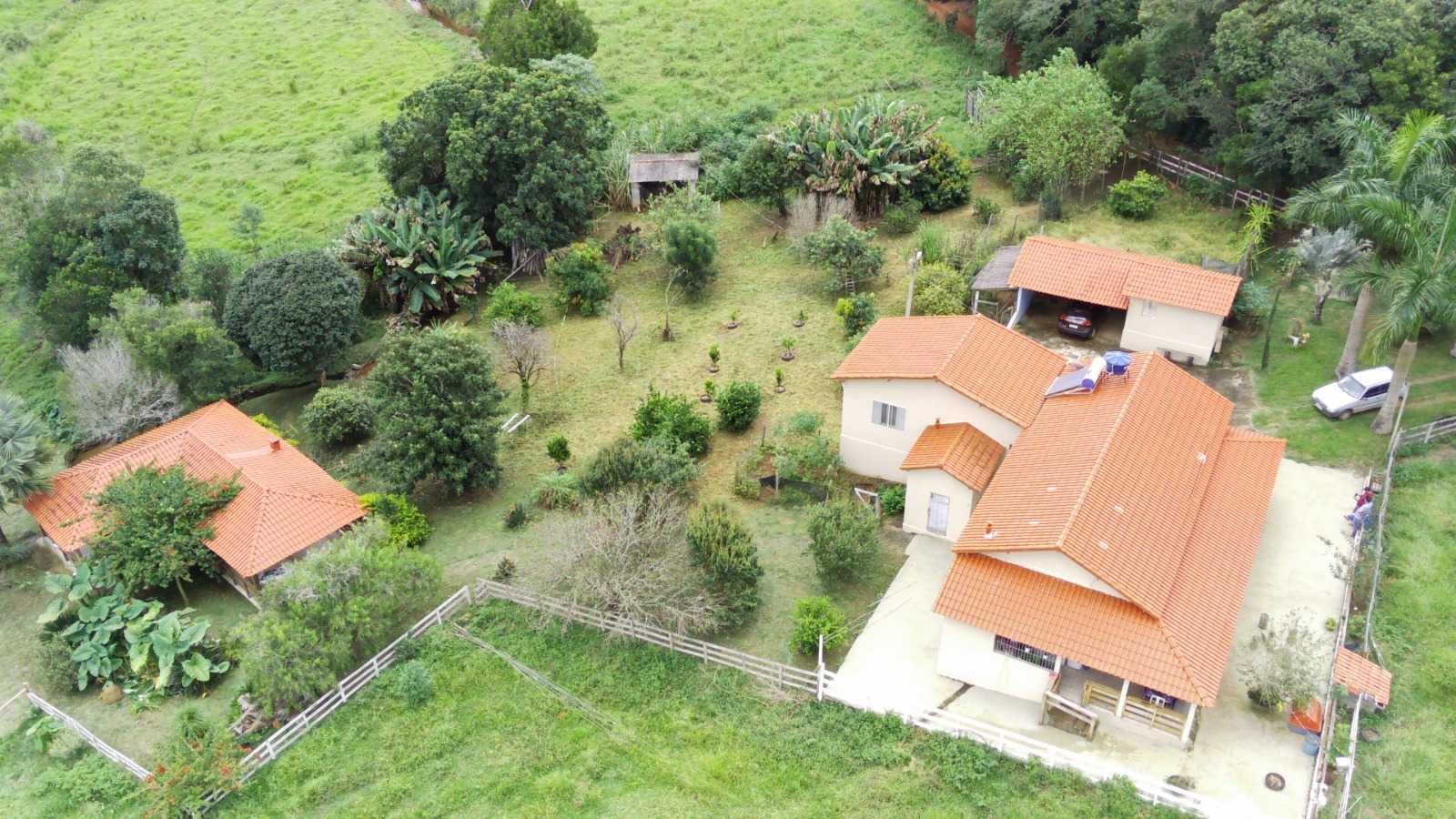 Chácara à venda com 4 quartos, 60000m² - Foto 9