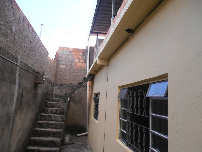 Casa à venda com 3 quartos, 100m² - Foto 20