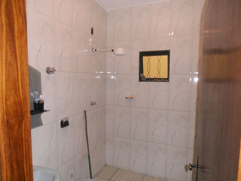 Casa à venda com 3 quartos, 100m² - Foto 7