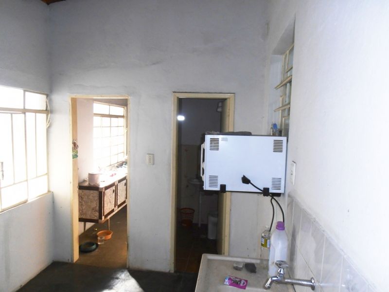 Casa à venda com 4 quartos, 150m² - Foto 13