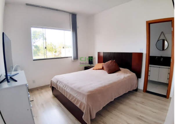 Casa à venda com 3 quartos, 1000m² - Foto 15