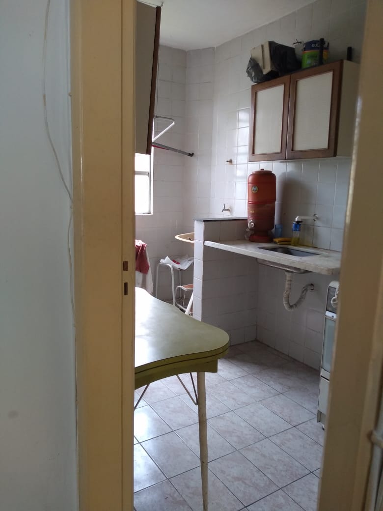 Apartamento à venda com 3 quartos, 60m² - Foto 4