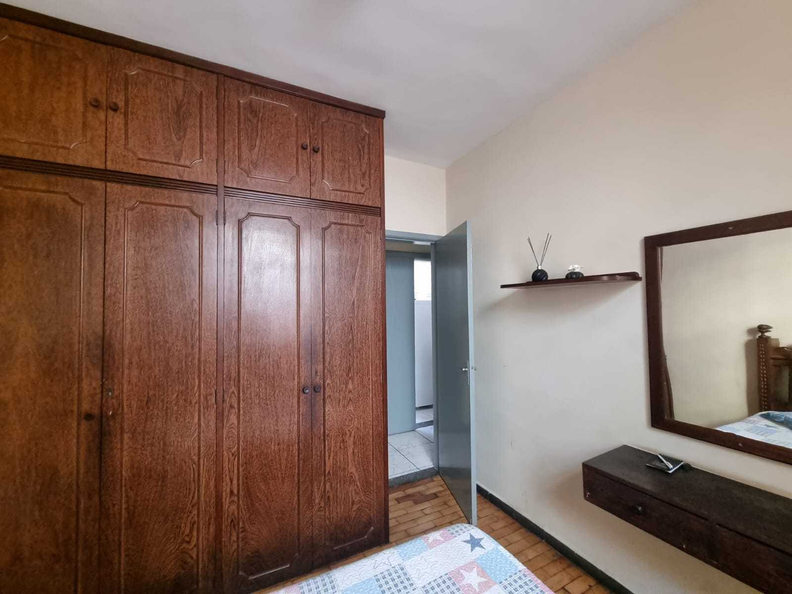 Casa à venda com 5 quartos, 240m² - Foto 16