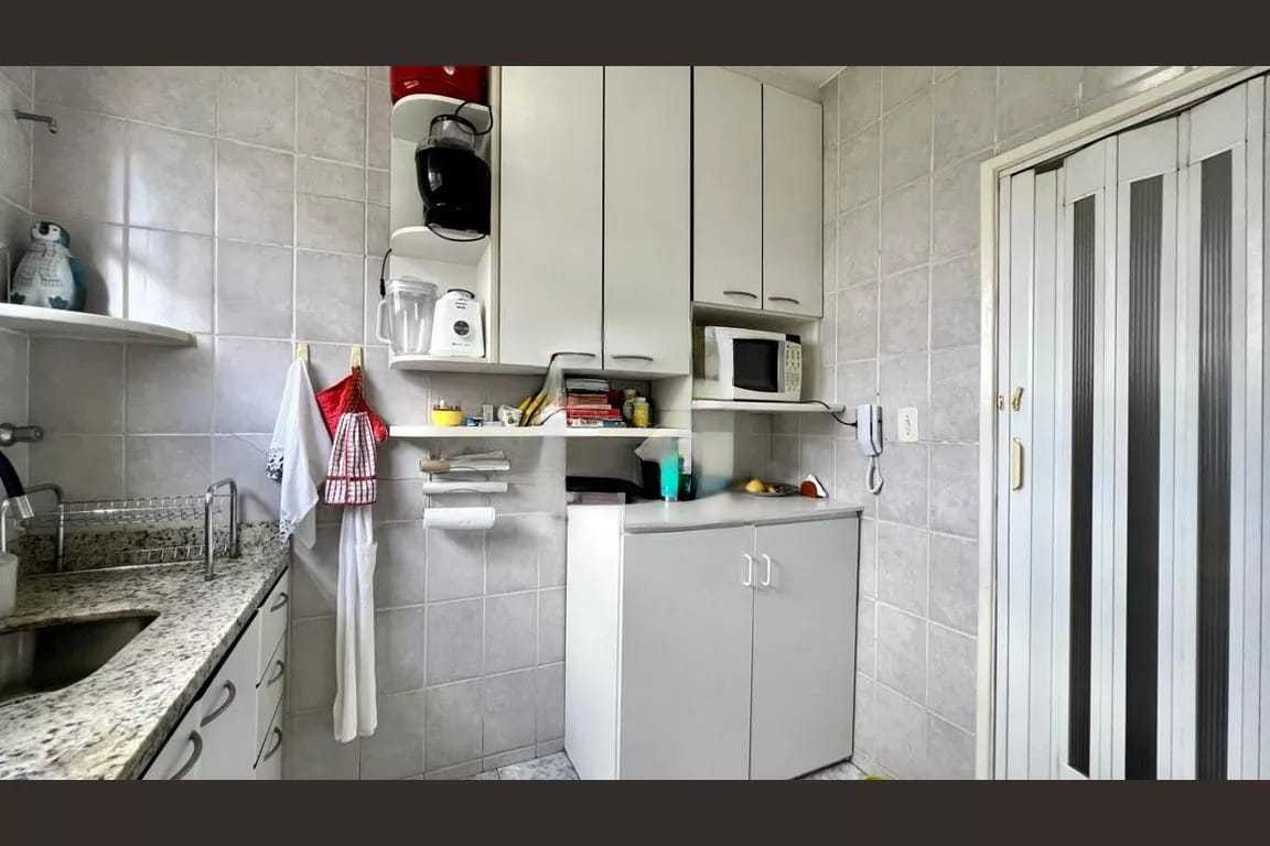 Apartamento à venda com 3 quartos, 85m² - Foto 3