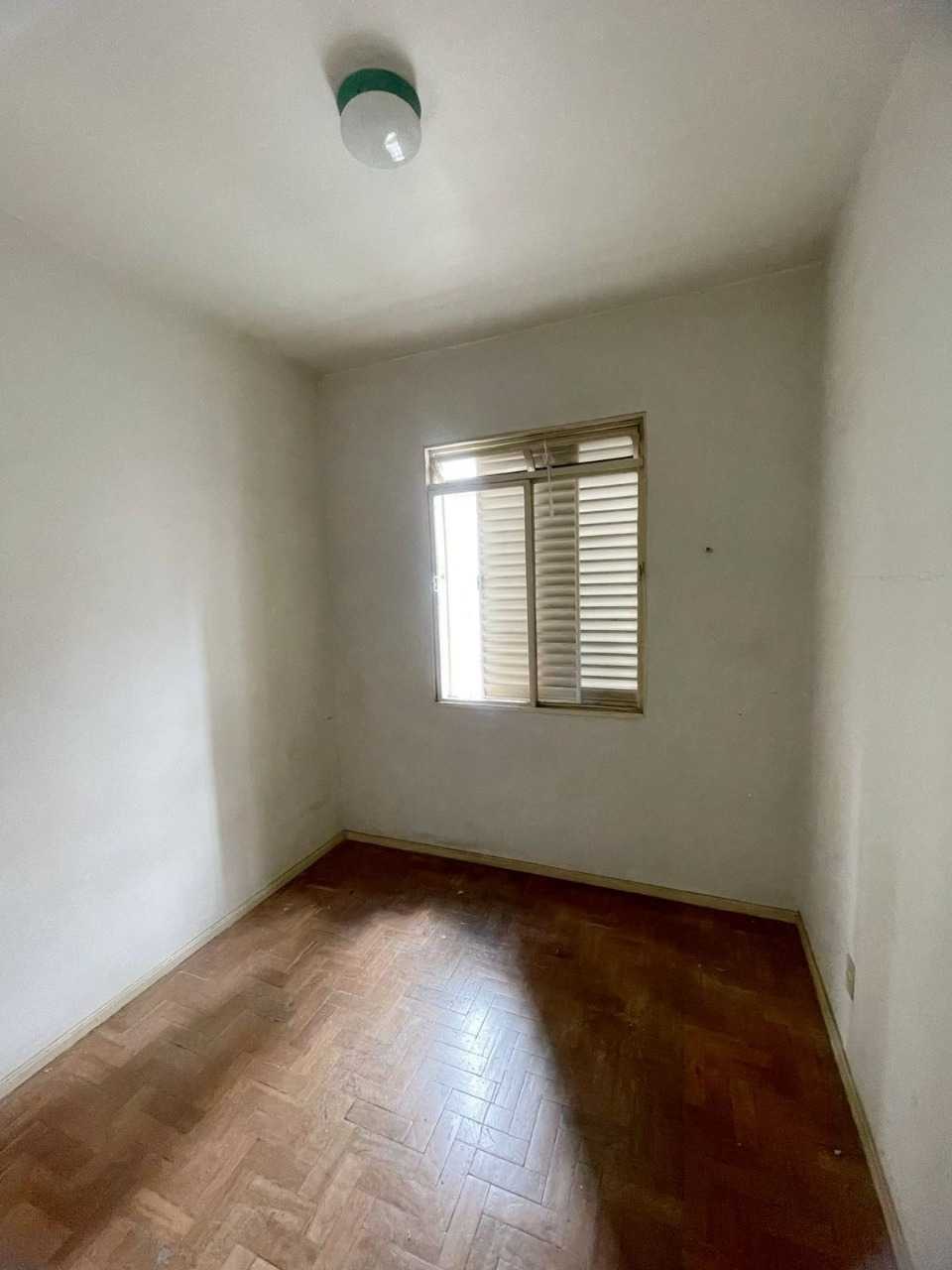 Apartamento à venda com 2 quartos, 70m² - Foto 7