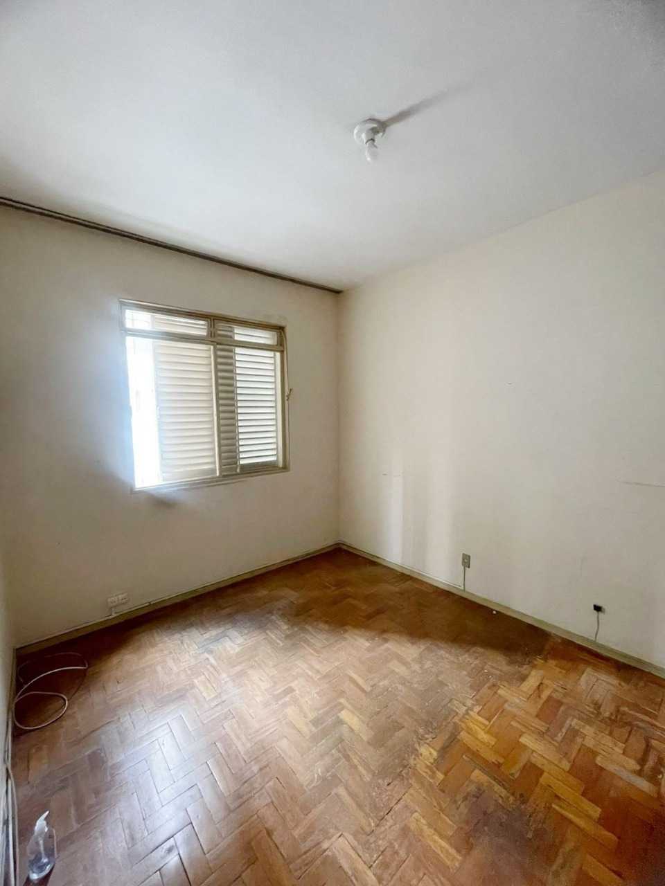 Apartamento à venda com 2 quartos, 70m² - Foto 8