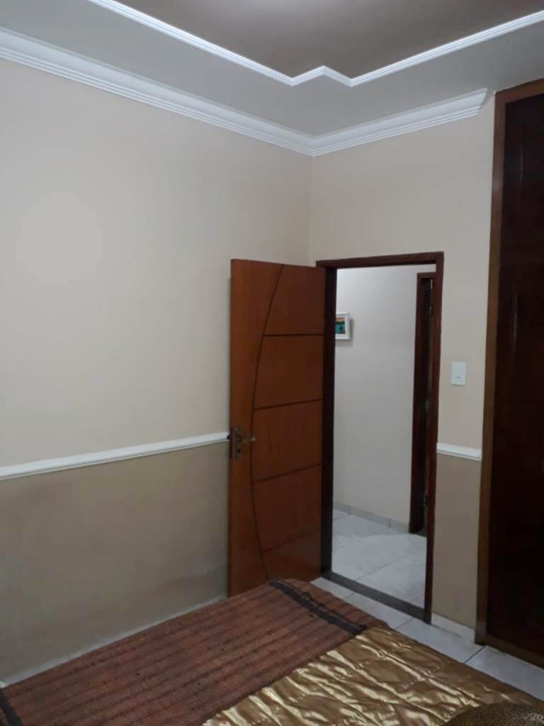 Casa à venda com 3 quartos, 250m² - Foto 11