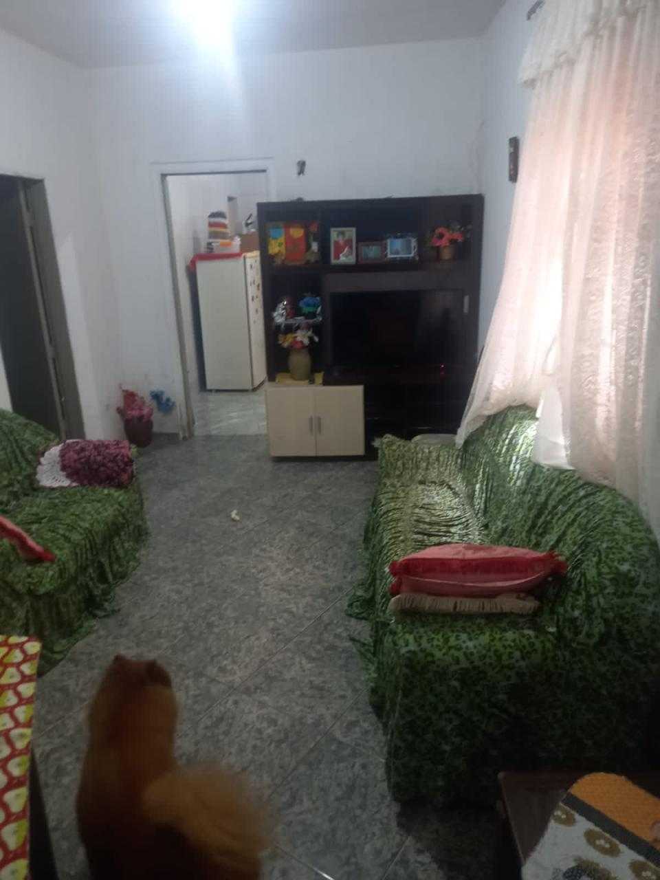 Casa à venda com 3 quartos, 200m² - Foto 1