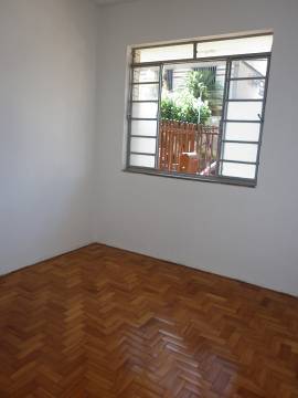 Apartamento à venda com 3 quartos, 95m² - Foto 2