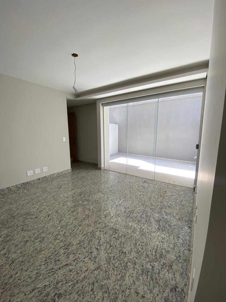 Apartamento à venda com 2 quartos, 67m² - Foto 7