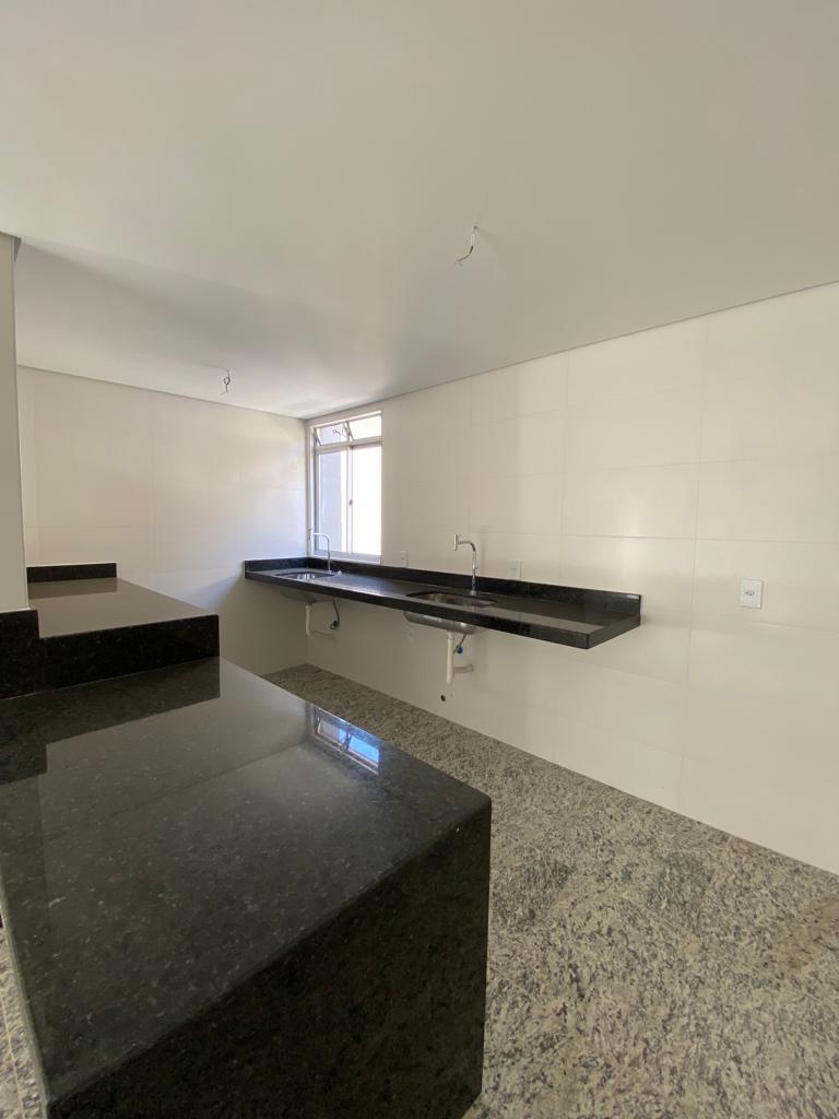 Apartamento à venda com 2 quartos, 67m² - Foto 6