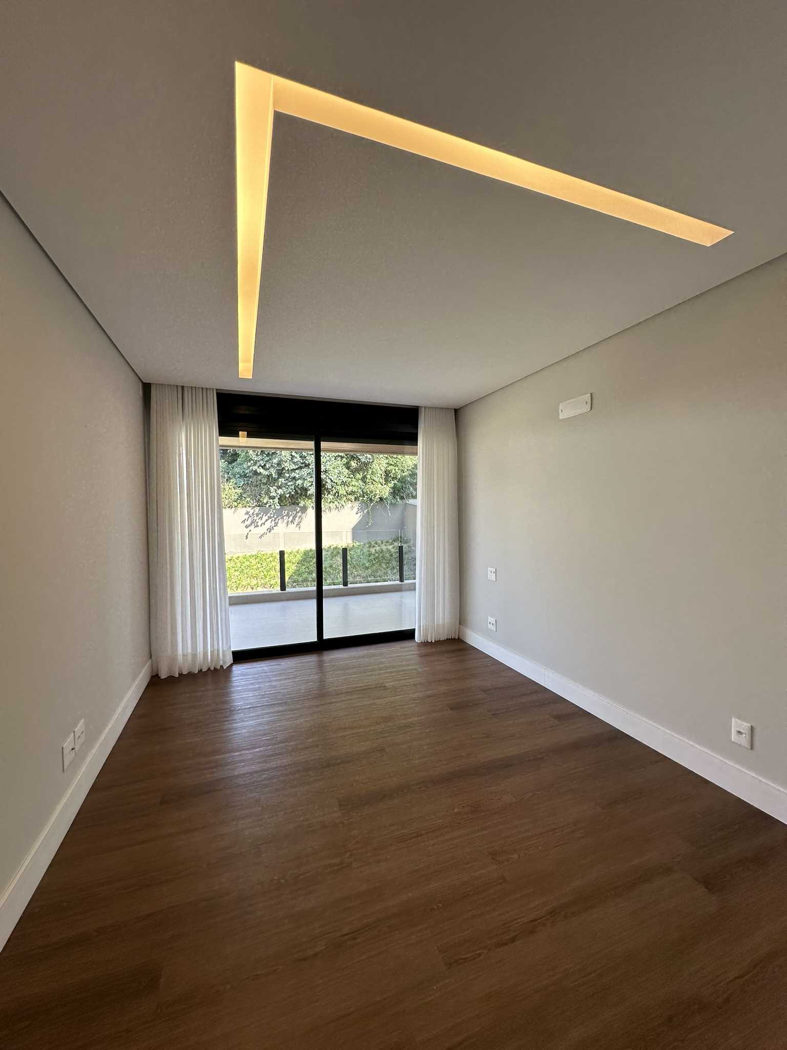 Casa de Condomínio à venda com 4 quartos, 349m² - Foto 10