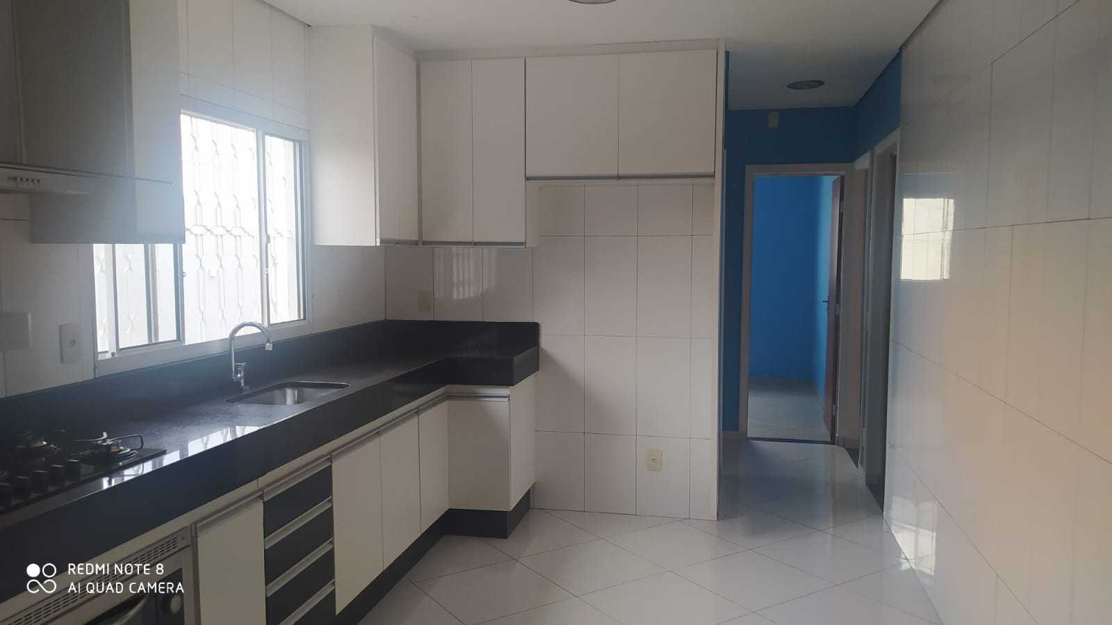 Casa à venda com 3 quartos, 360m² - Foto 5