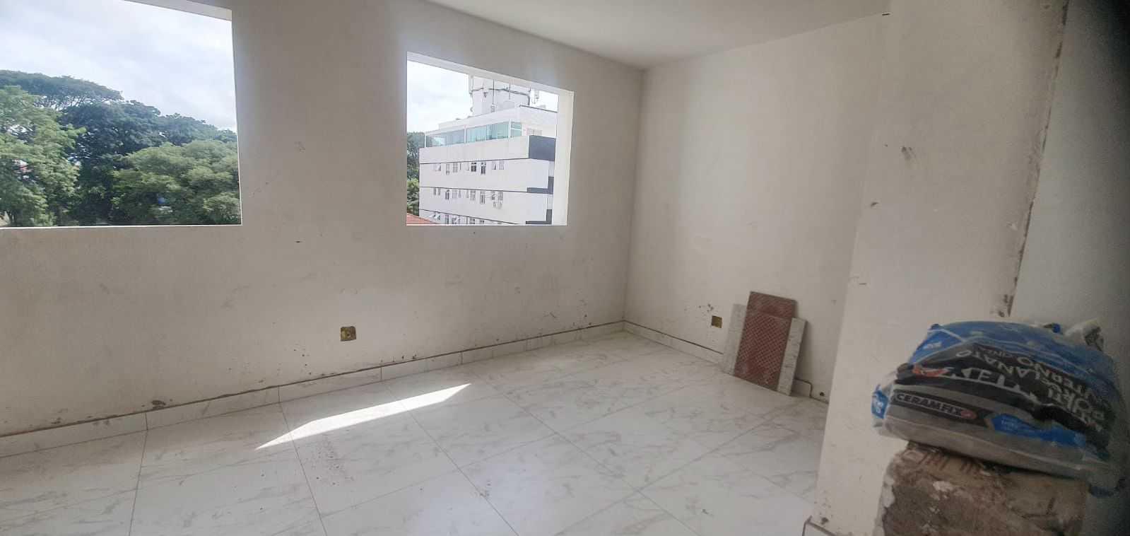 Apartamento à venda com 2 quartos, 65m² - Foto 5