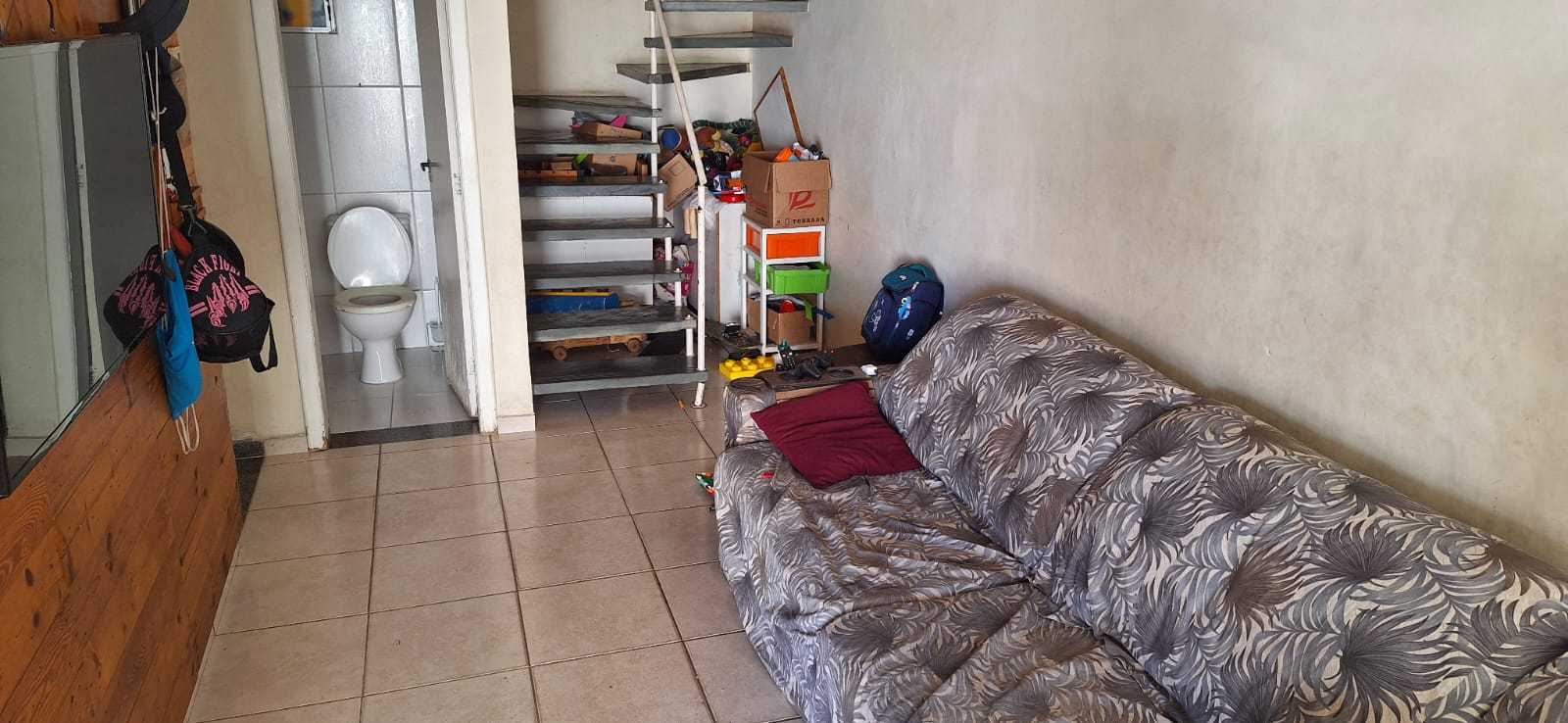 Casa à venda com 3 quartos, 90m² - Foto 3