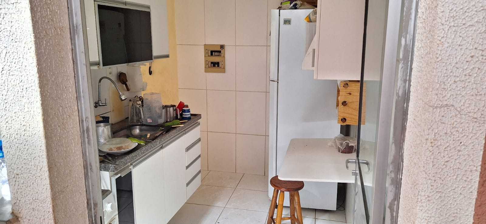 Casa à venda com 3 quartos, 90m² - Foto 6