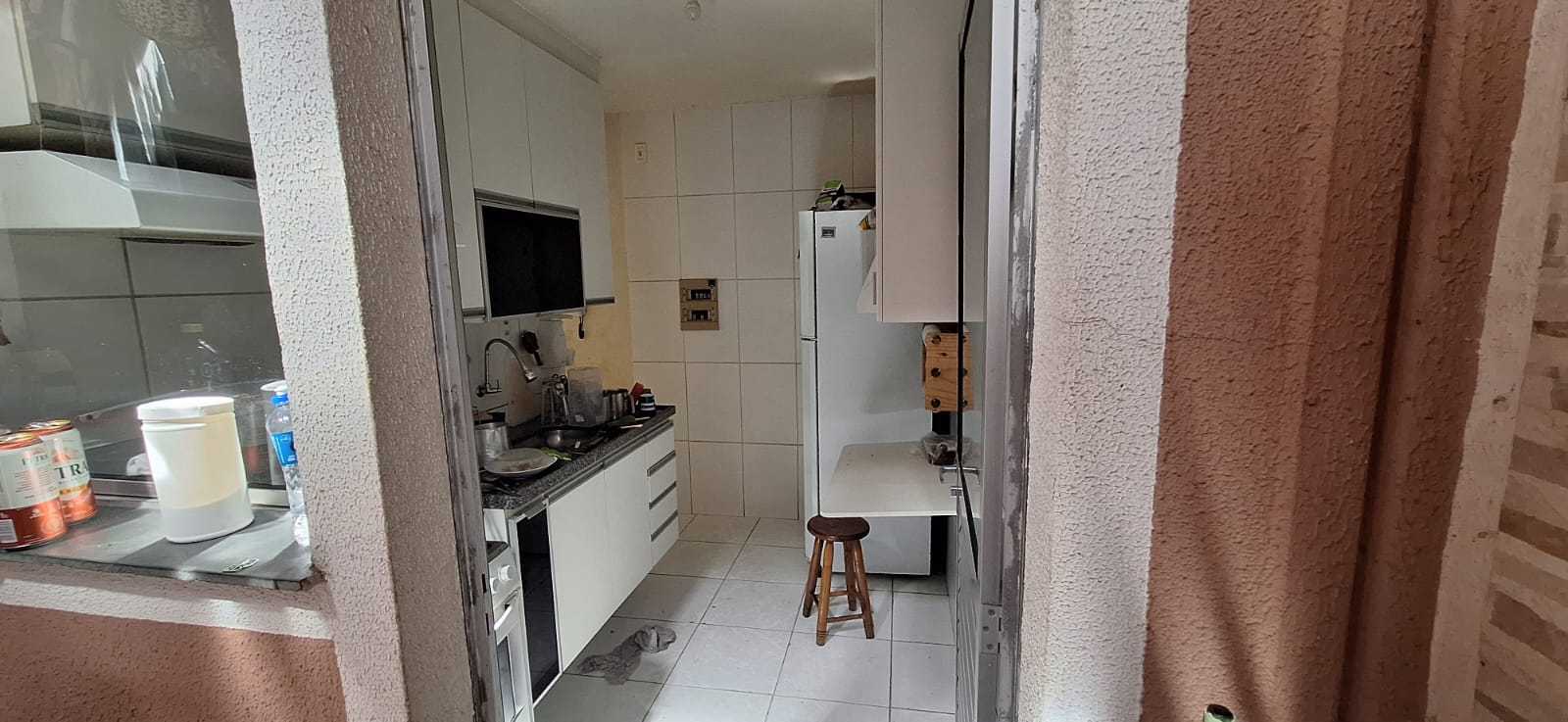 Casa à venda com 3 quartos, 90m² - Foto 5